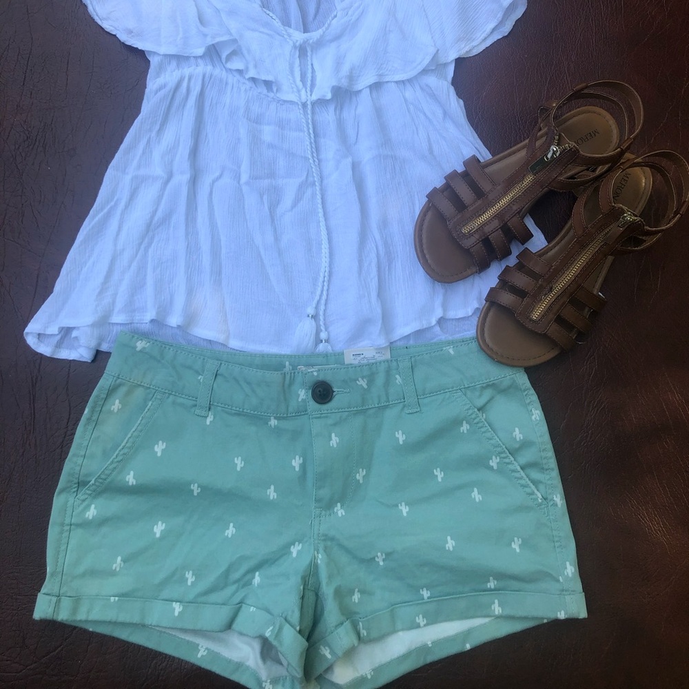 So cactus shorts!